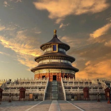 Happy Dragon Saga Hotel With Terrace-- Free Wifi With Fluent English Speaking,Tourist Ticket Service&Food Recommendation,Near Tian'Anmen Forbidden City,Wangfujing Walking Street,Easy To Get Any Tour Sights By Metro Beijing Eksteriør billede