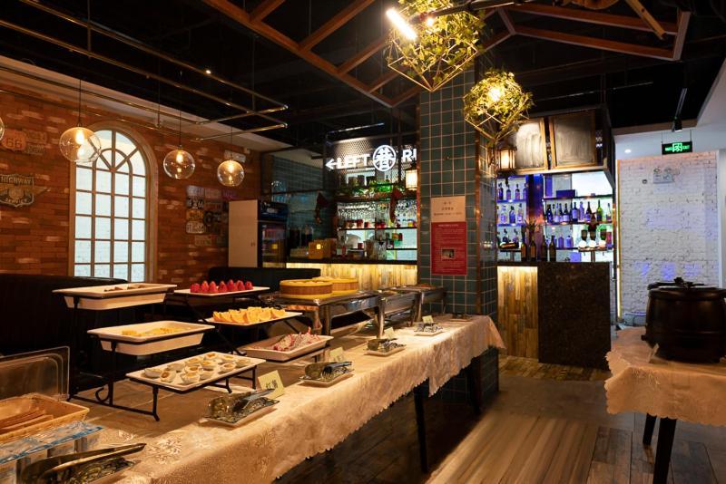 Happy Dragon Saga Hotel With Terrace-- Free Wifi With Fluent English Speaking,Tourist Ticket Service&Food Recommendation,Near Tian'Anmen Forbidden City,Wangfujing Walking Street,Easy To Get Any Tour Sights By Metro Beijing Eksteriør billede
