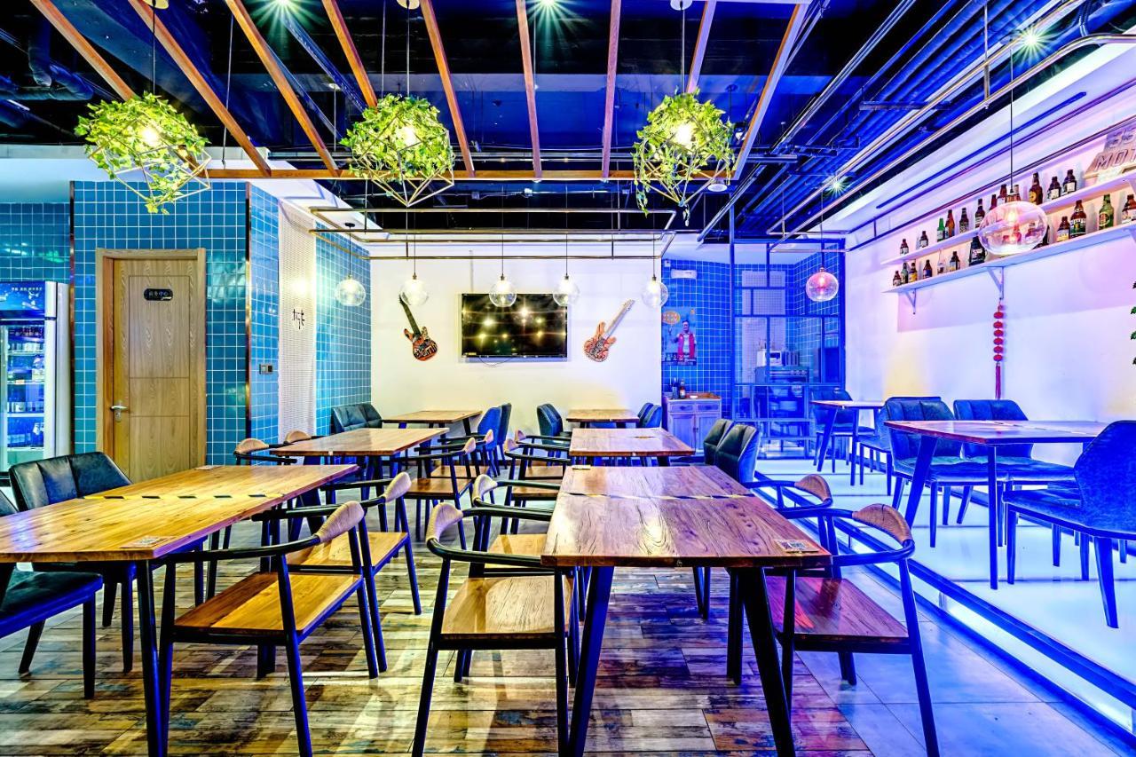 Happy Dragon Saga Hotel With Terrace-- Free Wifi With Fluent English Speaking,Tourist Ticket Service&Food Recommendation,Near Tian'Anmen Forbidden City,Wangfujing Walking Street,Easy To Get Any Tour Sights By Metro Beijing Eksteriør billede