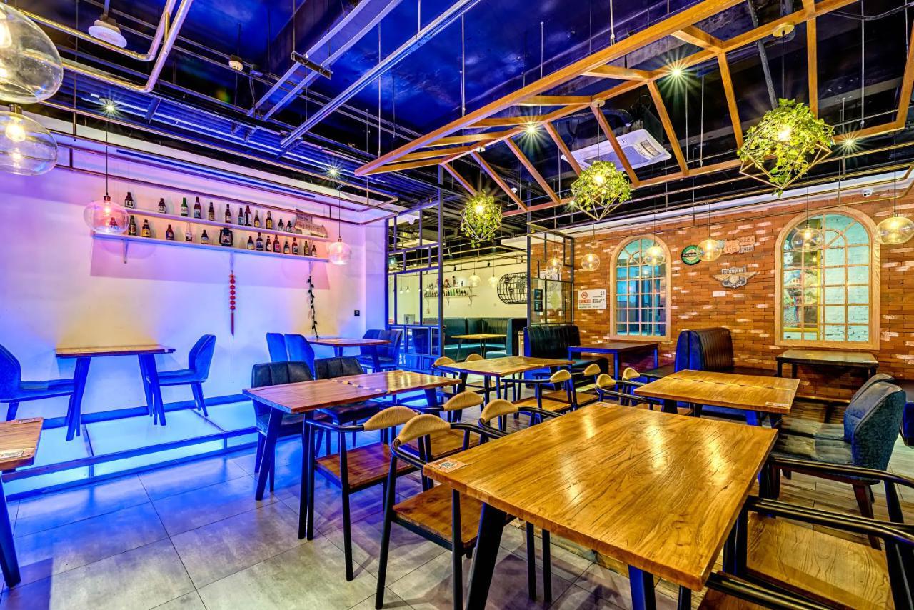 Happy Dragon Saga Hotel With Terrace-- Free Wifi With Fluent English Speaking,Tourist Ticket Service&Food Recommendation,Near Tian'Anmen Forbidden City,Wangfujing Walking Street,Easy To Get Any Tour Sights By Metro Beijing Eksteriør billede