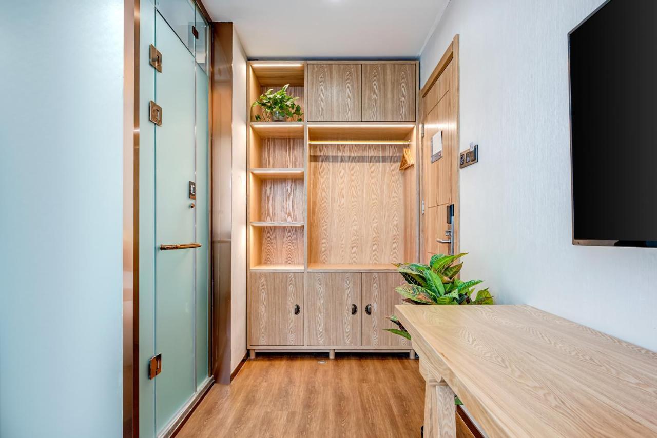 Happy Dragon Saga Hotel With Terrace-- Free Wifi With Fluent English Speaking,Tourist Ticket Service&Food Recommendation,Near Tian'Anmen Forbidden City,Wangfujing Walking Street,Easy To Get Any Tour Sights By Metro Beijing Eksteriør billede